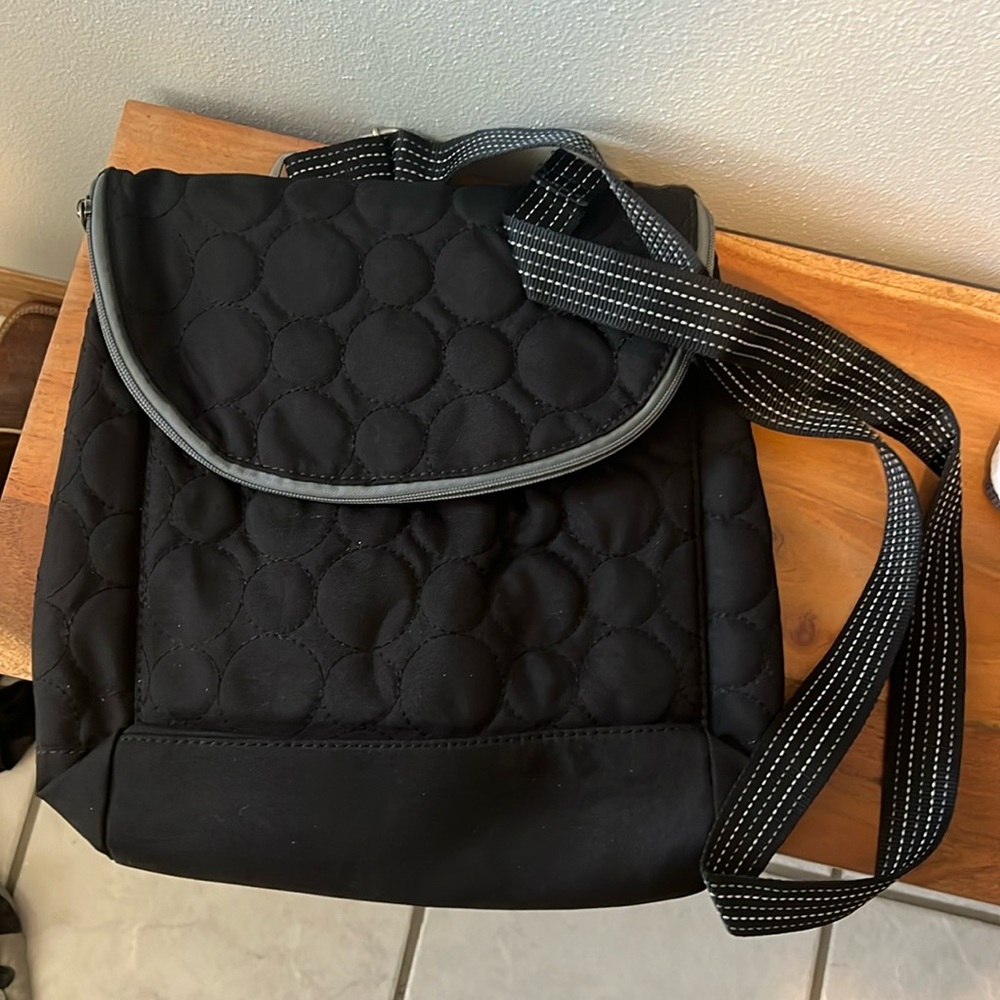 Crossbody/backpack purse thirtyone brand
